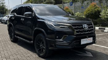 TOYOTA FORTUNER 2.8 VRZ GR SPORT 4X4 (FORTUNER) AT 2023